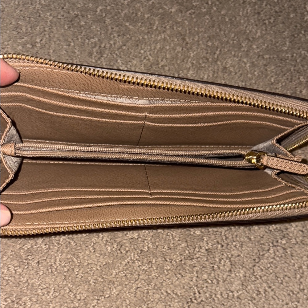 Michael Kors Khaki Wallet with Gold Details - Picture 8 of 9